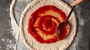 receita de massa de pizza tradicional que derrete na boca