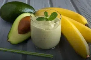 Vitamina de abacate com banana: o sabor que surpreende!