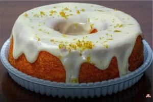 Bolo de limão com coco: o sabor que vai surpreender você!